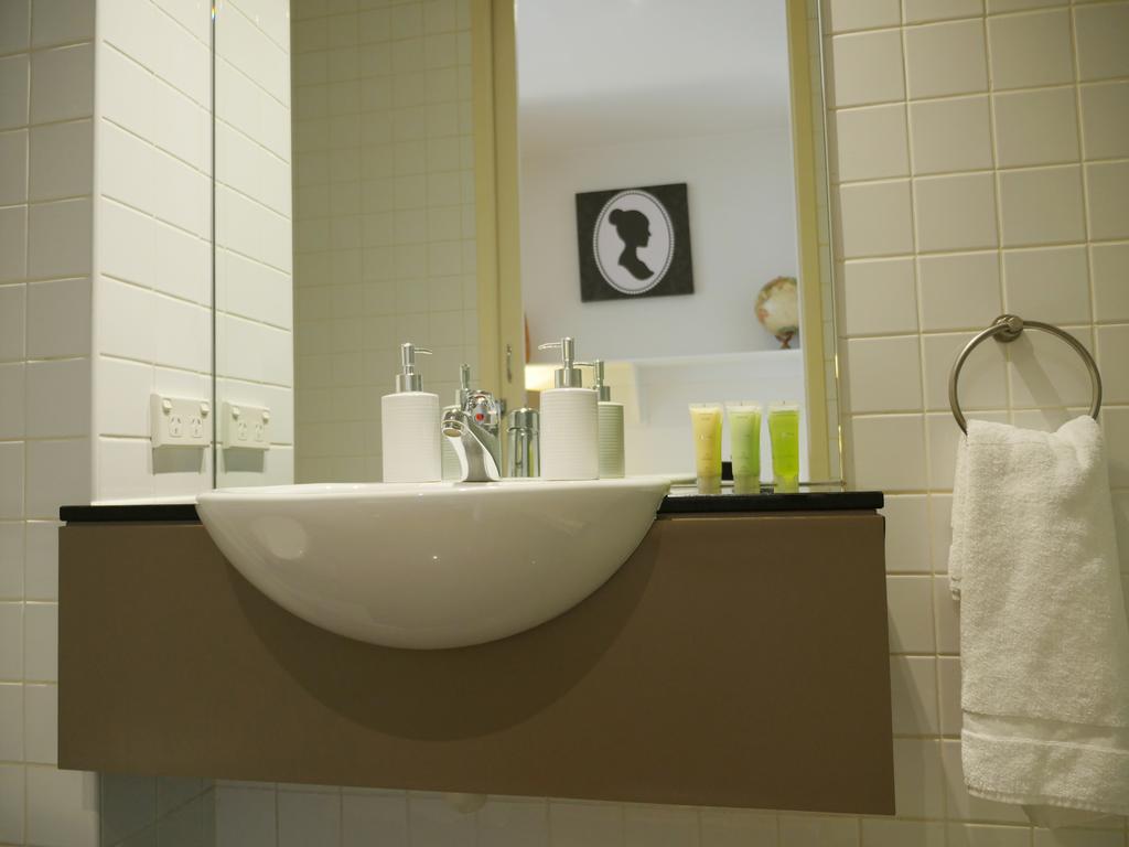 Anchor On Collins Apartment Melbourne Bagian luar foto